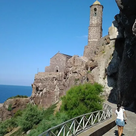 Via Dei Mille Castelsardo