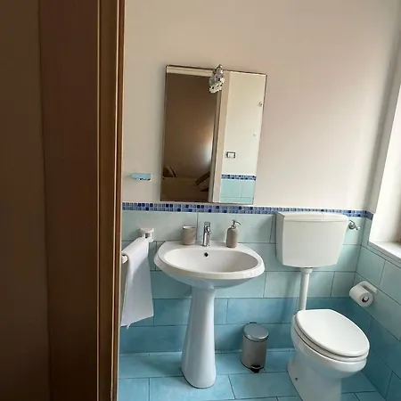 B&B Via Dei Mille 9 카스텔사르도