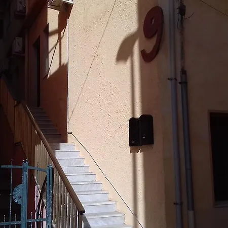 Via Dei Mille *